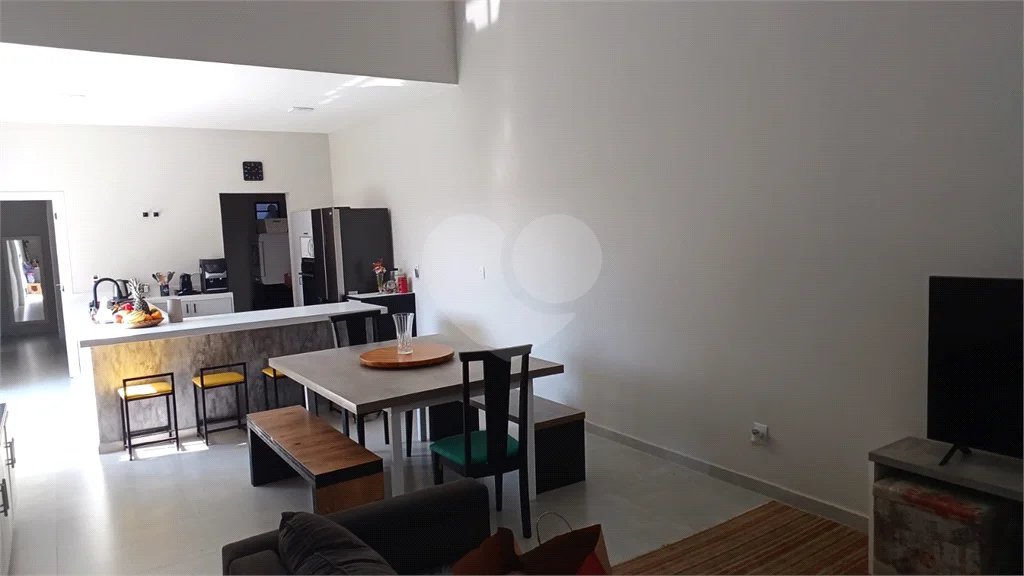 Casa Térrea à venda com 3 suítes em Pinheirinho, Vinhedo, SP