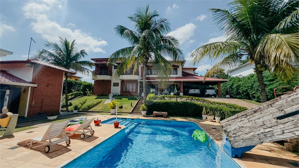 Casa à venda com 4 suítes no condomínio Monte Belo, Salto - SP