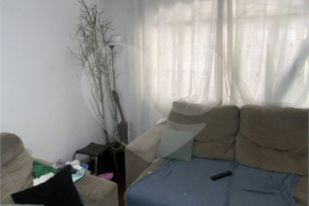 Sobrado à venda com 3 suítes em Jardim Ester Yolanda, São Paulo, SP