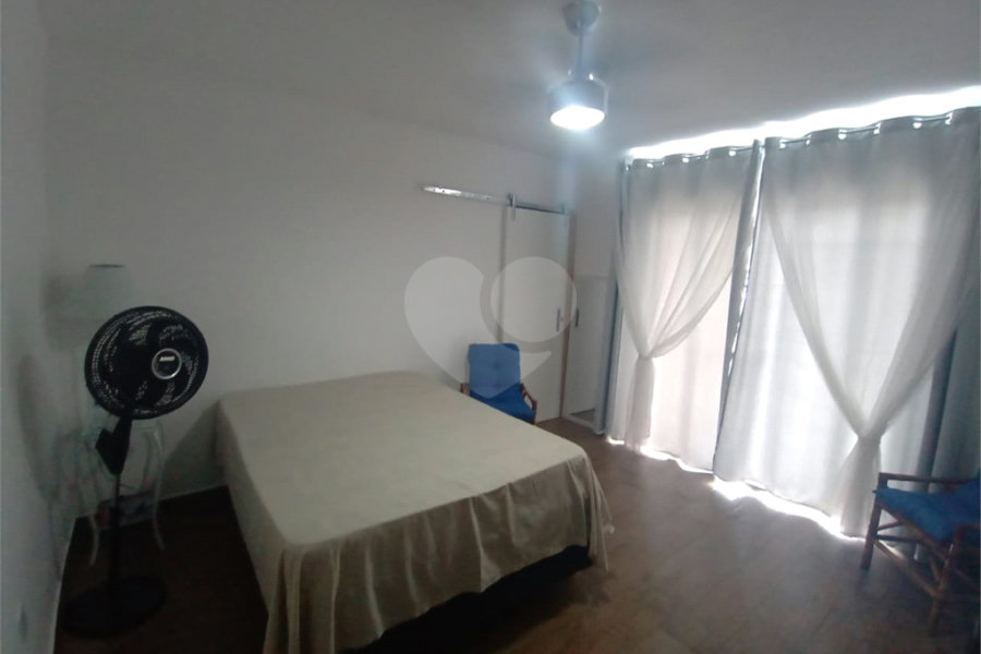 Sobrado à venda com 4 quartos, sendo 1 suíte, em Tremembé, São Paulo, SP