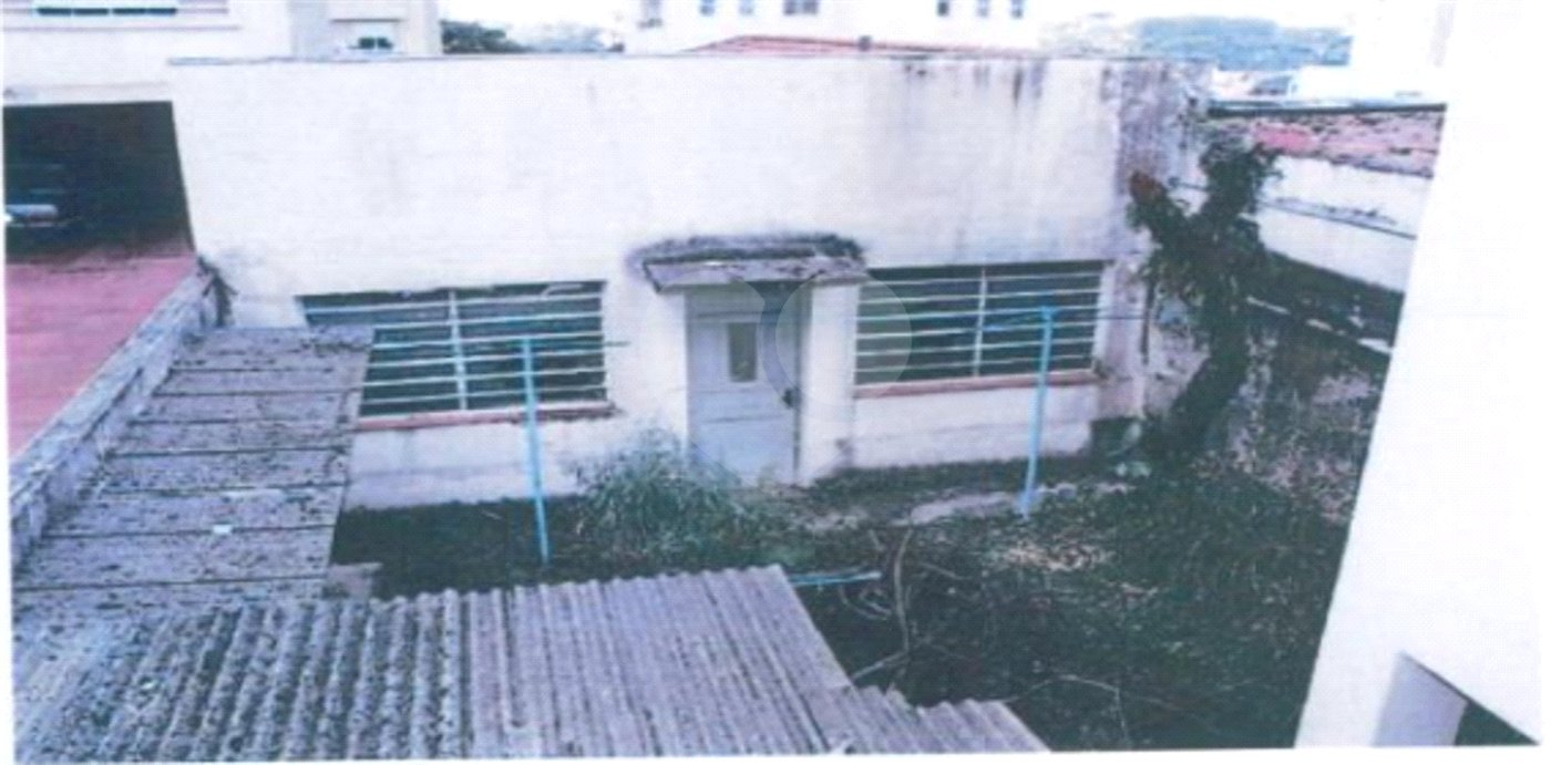 Casa à venda com 3 quartos, sendo 1 suíte, em Vila Mariana, São Paulo, SP
