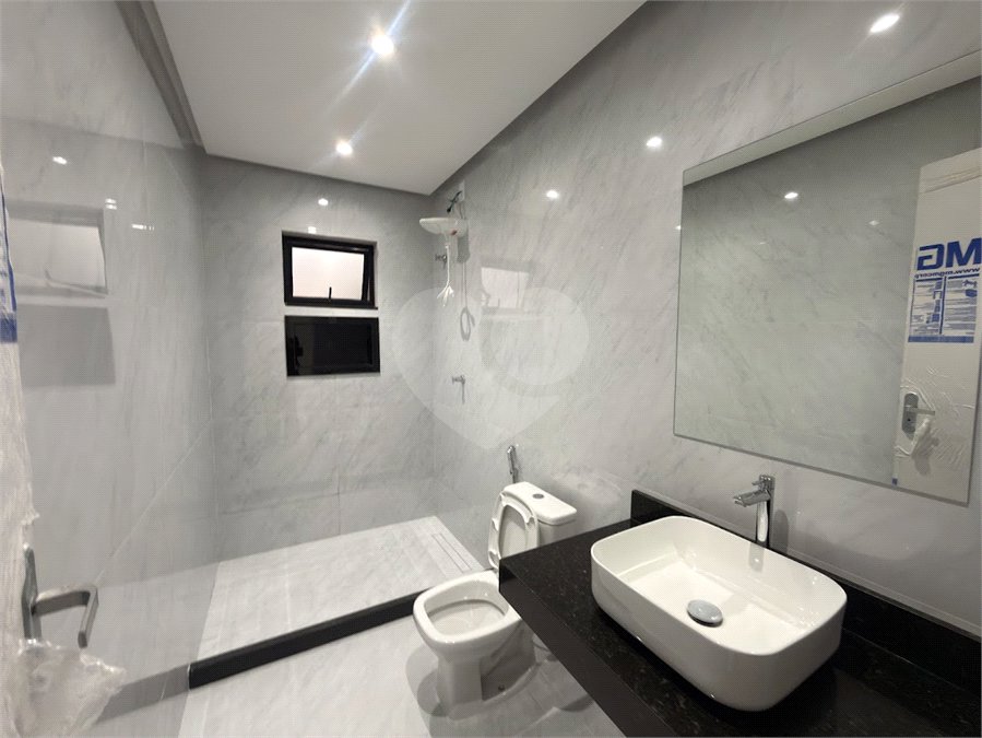 Casa Linear 3 quartos com 1 suíte, área de lazer