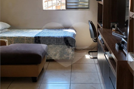 Casa à venda com 3 suítes em Cambuci, São Paulo, SP