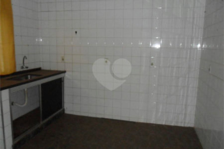 Sobrado à venda com 6 quartos, sendo 2 suítes,  em Residencial Parque dos Servidores, Ribeirão Preto, SP