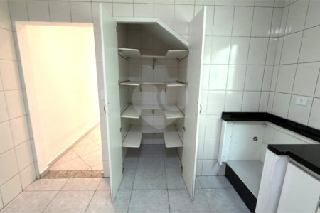 Sobrado à venda com 3 quartos, sendo 1 suíte,  em Jardim Vila Formosa, São Paulo, SP