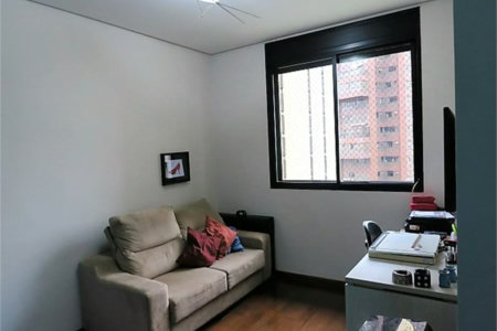Apartamento à venda com 4 suítes em Vila Suzana, São Paulo, SP