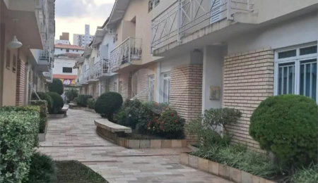 Casa à venda com 3 quartos, sendo 1 suíte,  no condomínio Jardim das Palmas, São Paulo - SP