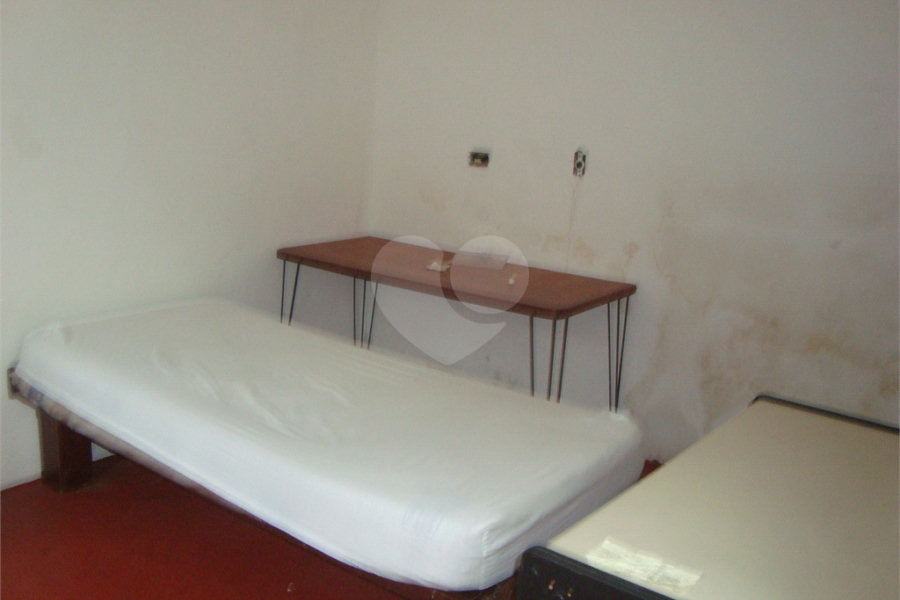 Sobrado à venda com 7 quartos, sendo 1 suíte, em Santana, São Paulo, SP