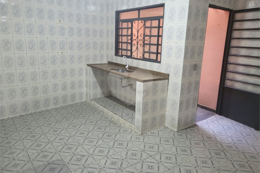 Casa à venda com 2 quartos no condomínio Travessa Salomão Régis Piza,17, São Paulo - SP