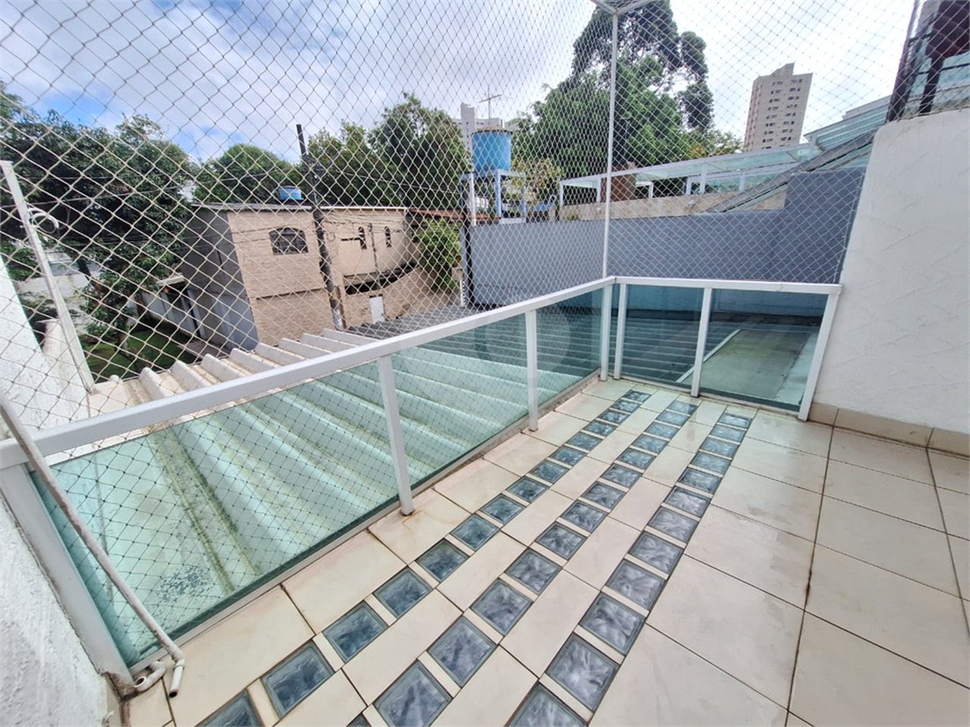 Sobrado à venda com 3 quartos, sendo 1 suíte, em Cupecê, São Paulo, SP