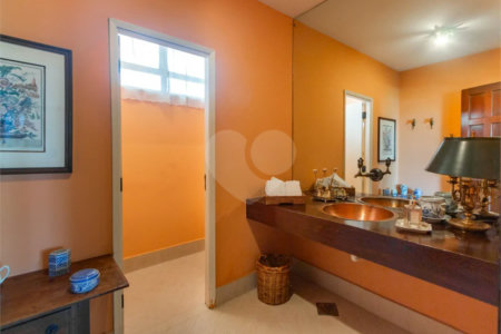 Casa à venda com 5 quartos, sendo 3 suítes, em Jardim Guedala, São Paulo, SP