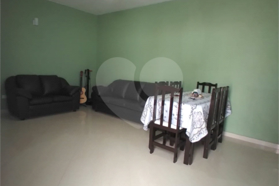 Casa Térrea à venda com 3 suítes em Loty, Itanhaém, SP