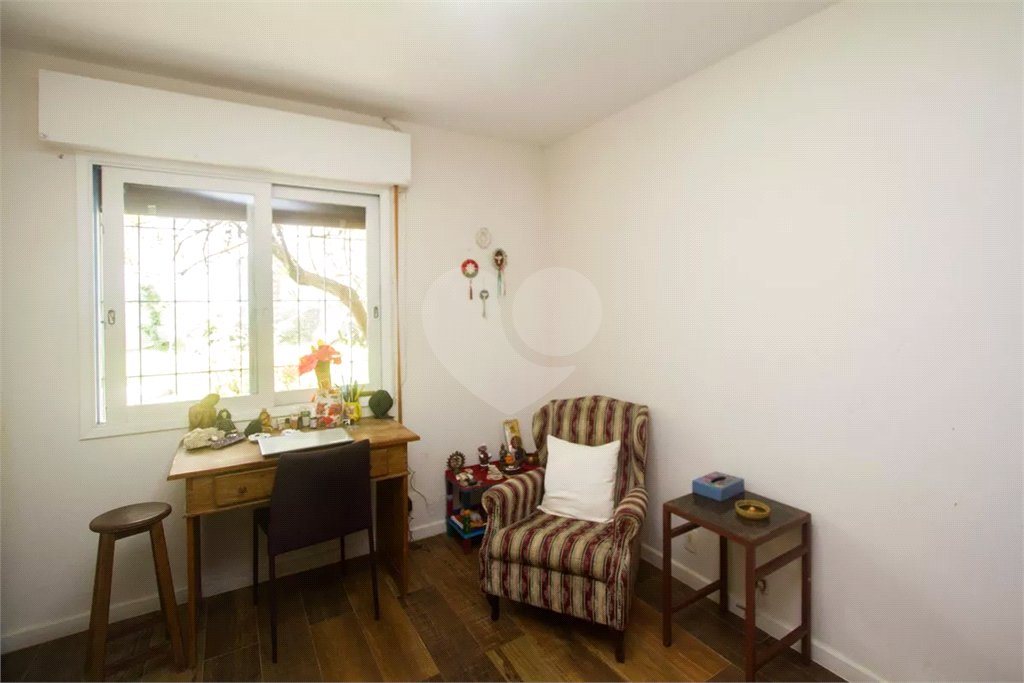 Casa à venda com 4 quartos, sendo 2 suítes, em Chácara Flora, São Paulo, SP