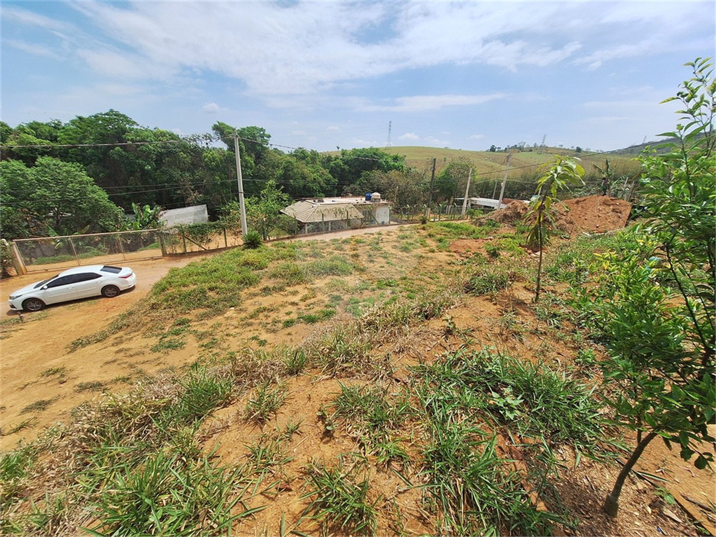 Terreno à venda com 1 suíte em Caixa D´água, Vinhedo, SP