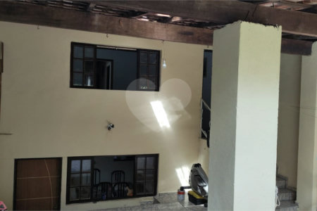 Sobrado à venda com 5 quartos, sendo 1 suíte, em Jardim Brogotá, Atibaia, SP