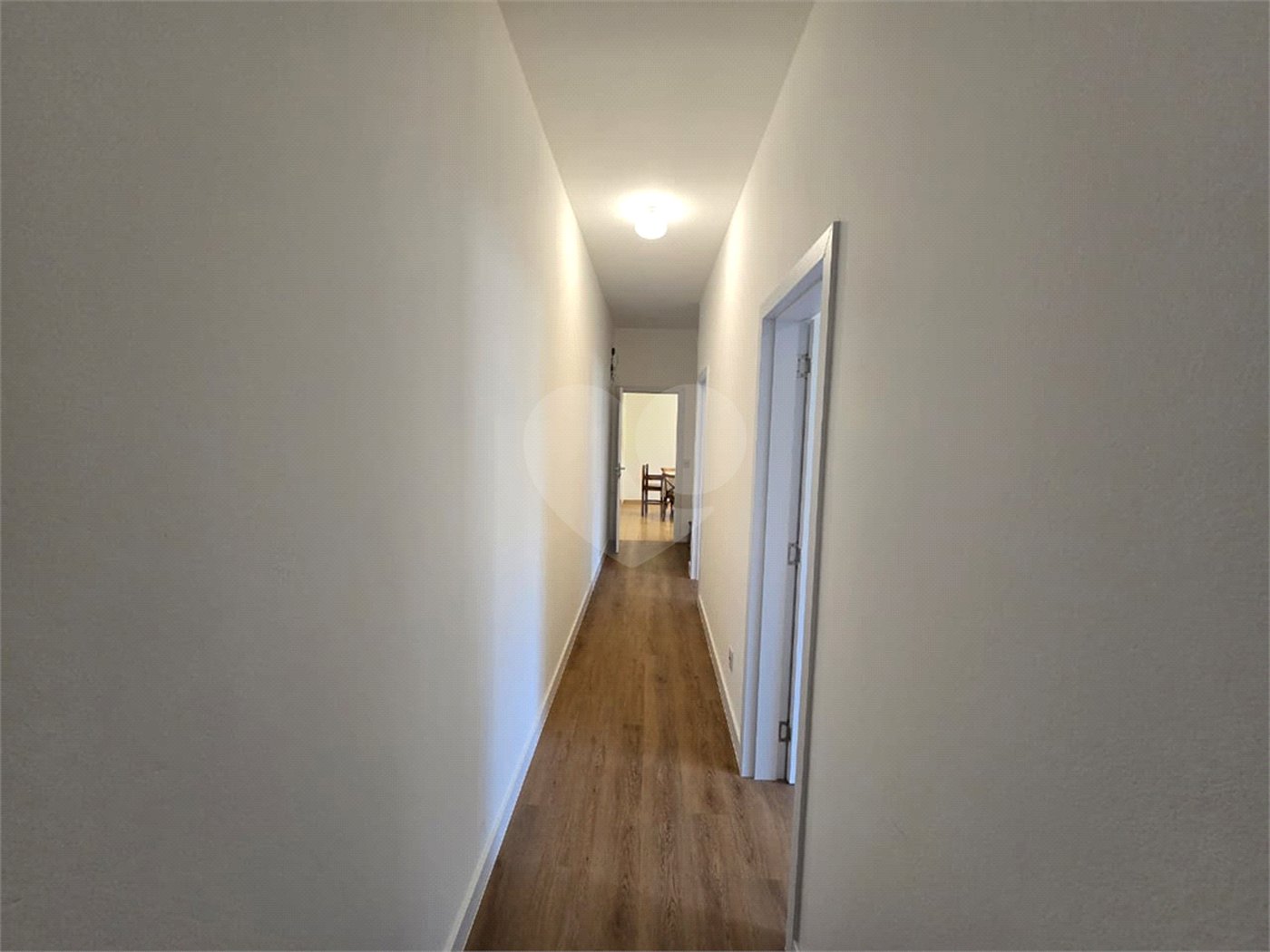 Casa à venda com 3 quartos, sendo 1 suíte,  no condomínio Golden Ville, Itapetininga - SP