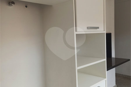 Casa à venda ou para alugar com 6 quartos, sendo 4 suítes, em Jardim Itaperi, Atibaia, SP