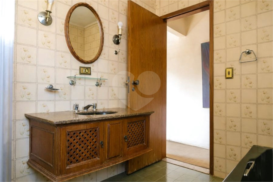 Sobrado à venda com 3 quartos, sendo 1 suíte,  em Vila Guarani, São Paulo, SP