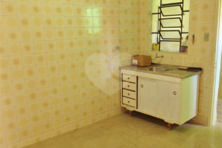 Sobrado à venda com 2 quartos em Vila Gumercindo, São Paulo, SP