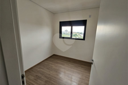 Apartamento à venda com 3 quartos, sendo 1 suíte,  em Vila Lucy, Sorocaba, SP