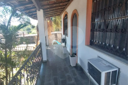 Casa à venda com 5 quartos, sendo 2 suítes, em Campo Grande, Rio de Janeiro, RJ