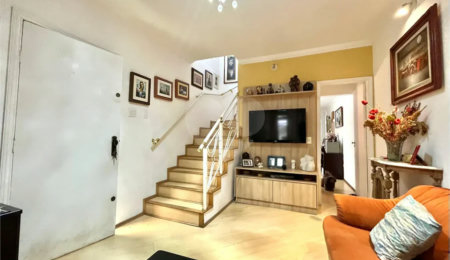 Casa à venda com 160m², 3 quartos e 2 vagas