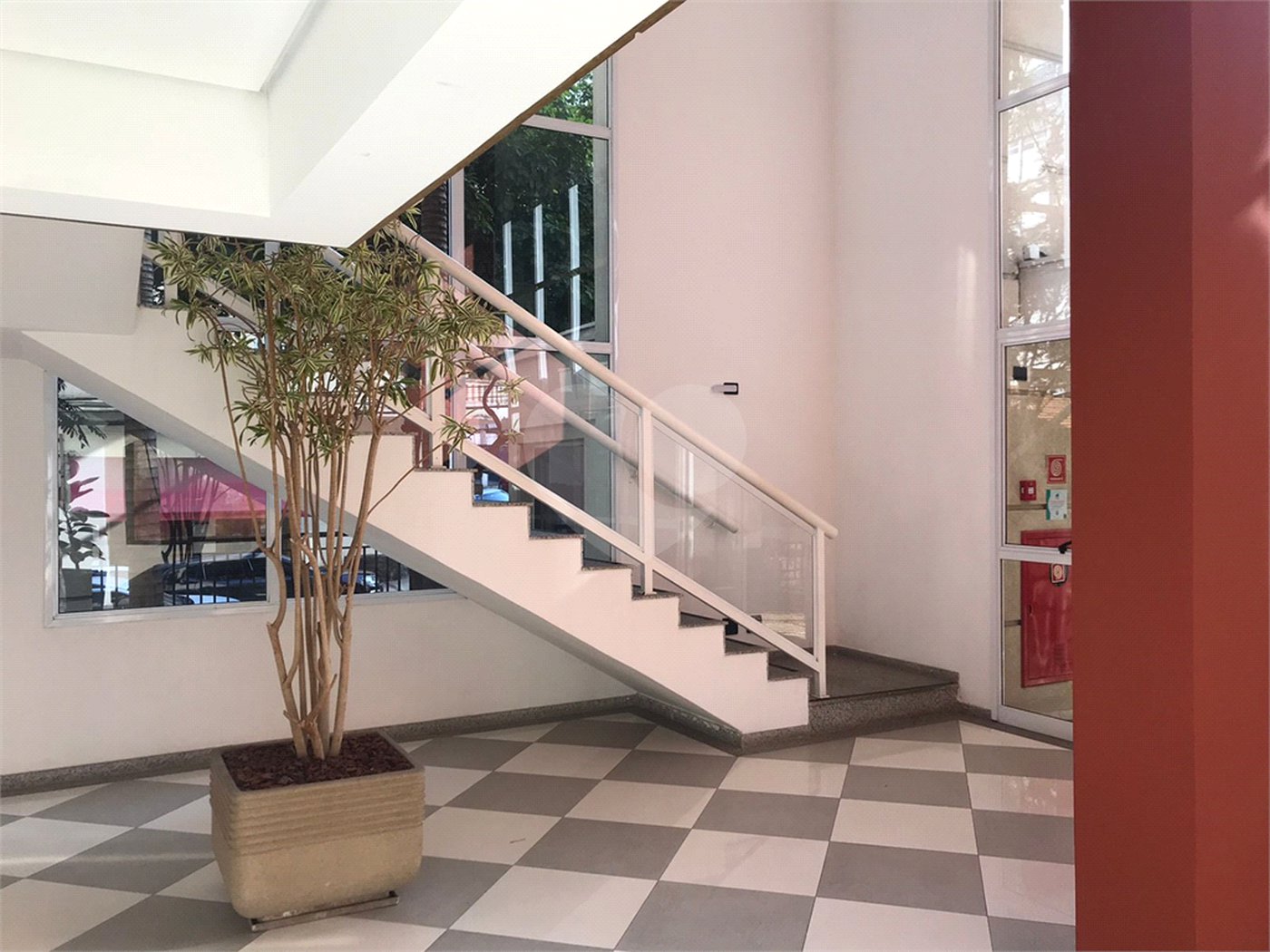 APARTAMENTO 2 QUARTOS (1 SUÍTE) À VENDA NO PARAÍSO