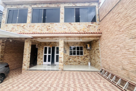 Casa à venda com 3 quartos, sendo 1 suíte, em Campo Grande, Rio de Janeiro, RJ