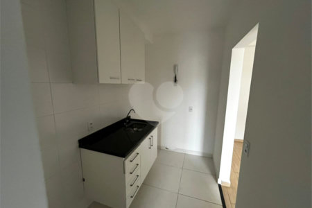 Apartamento à venda com 2 quartos, sendo 1 suíte, em Vila Aparecida, Itapetininga, SP