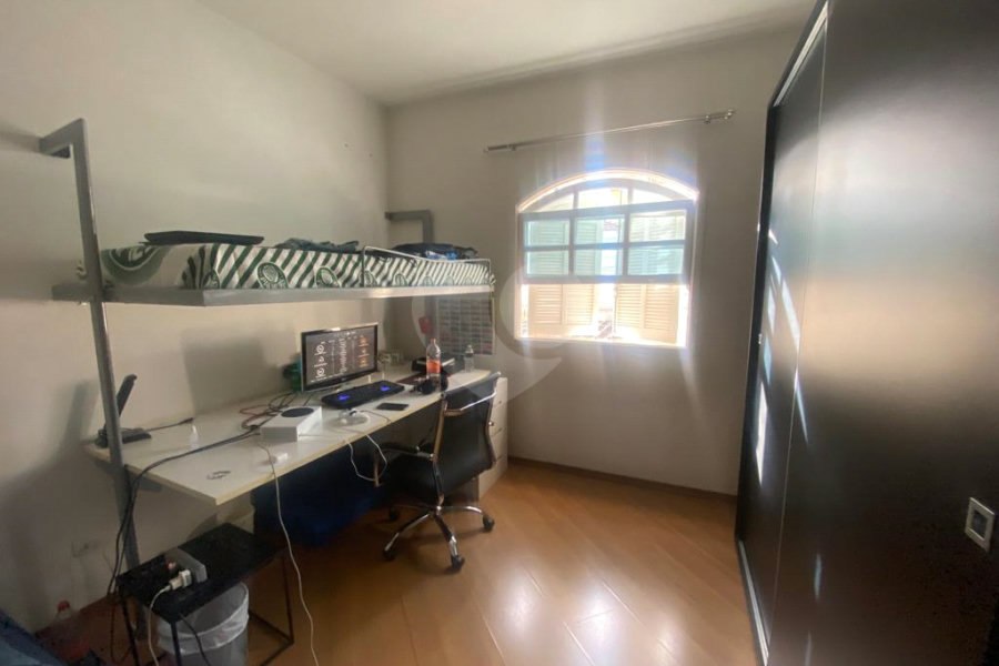 Casa à venda com 4 quartos, sendo 2 suítes, em Parada Inglesa, São Paulo, SP
