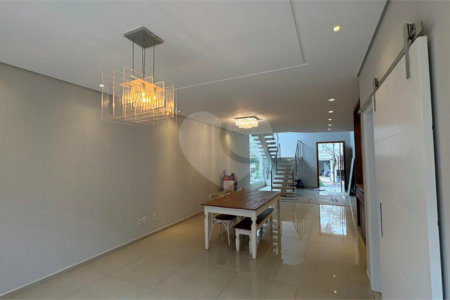 Casa à venda com 4 quartos, sendo 3 suítes, no condomínio Mont Blanc, Sorocaba - SP