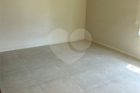 Casa à venda com 3 suítes no condomínio Terras de São Francisco, Vinhedo - SP