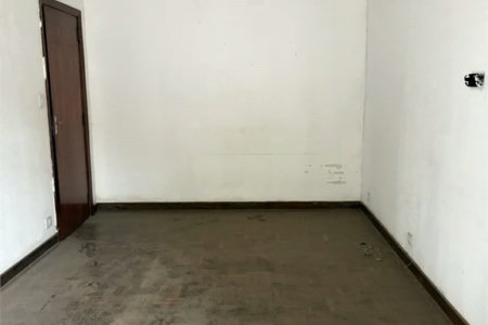 Casa à venda com 3 quartos em Bela Aliança, São Paulo, SP