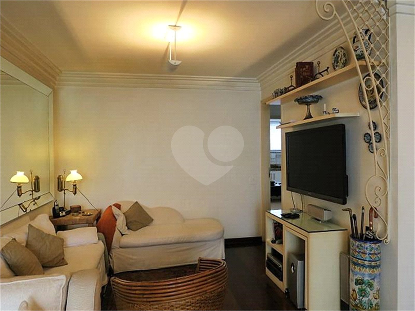 Apartamento à venda com 3 quartos, sendo 1 suíte,  em Real Parque, São Paulo, SP