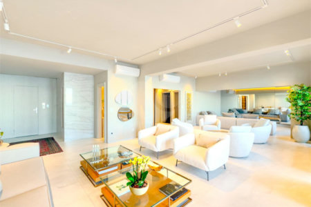 Apartamento à venda com 4 quartos, sendo 1 suíte,  em Copacabana, Rio de Janeiro, RJ