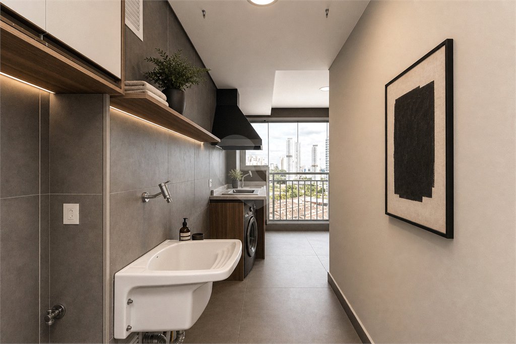 Apartamento à venda com 3 quartos, sendo 1 suíte,  em Vila Anastácio, São Paulo, SP