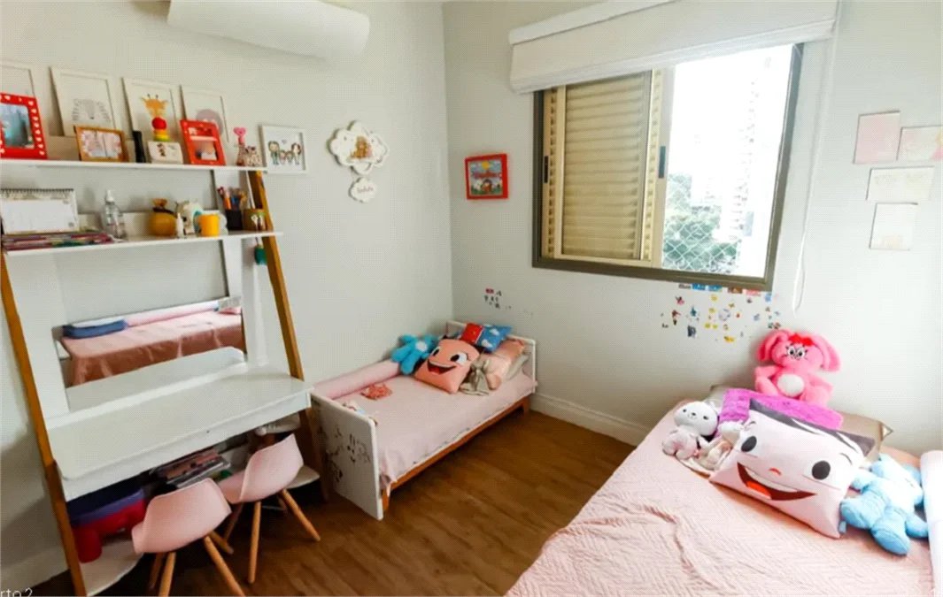 Apartamento à venda com 3 quartos, sendo 1 suíte,  em Vila Andrade, São Paulo, SP