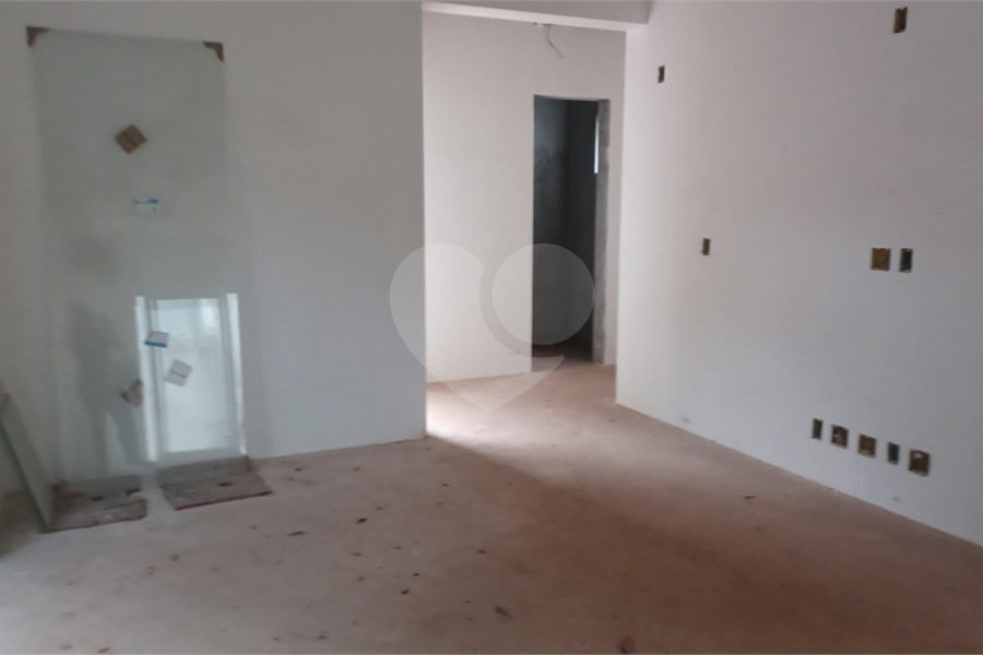 Casa à venda com 3 suítes no condomínio Residencial Floresta, São Paulo - SP