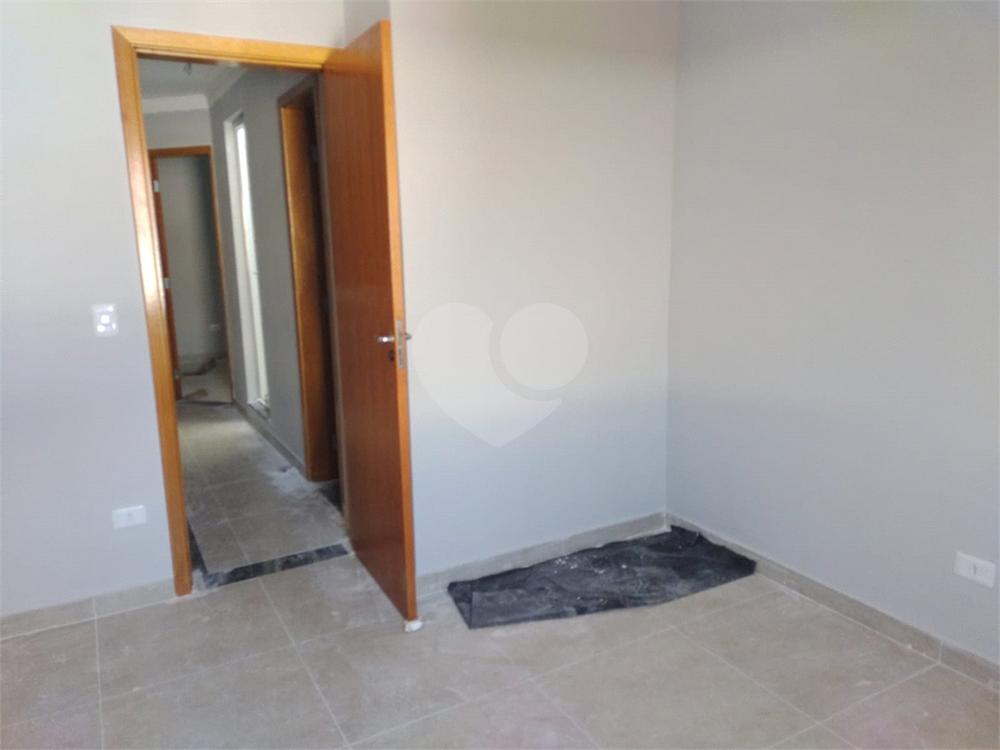 Sobrado à venda com 3 quartos, sendo 1 suíte,  em Campo Grande, São Paulo, SP
