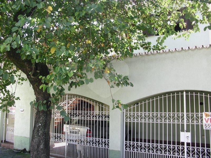 Casa à venda com 3 suítes em Bosque da Saúde, São Paulo, SP