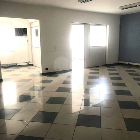 Sobrado à venda com 4 quartos, sendo 1 suíte, em Brooklin Velho, São Paulo, SP