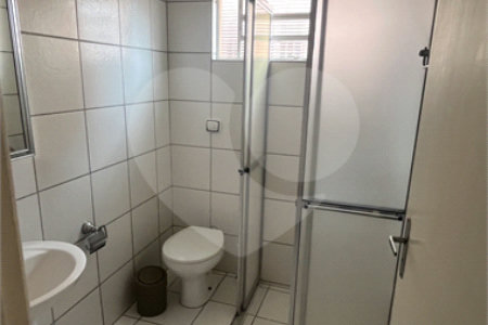 Sobrado à venda ou para alugar com 4 quartos, sendo 2 suítes, em Jardim Terceiro Centenário, Atibaia, SP