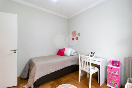 Casa à venda com 3 quartos, sendo 1 suíte, em Vila Monumento, São Paulo, SP
