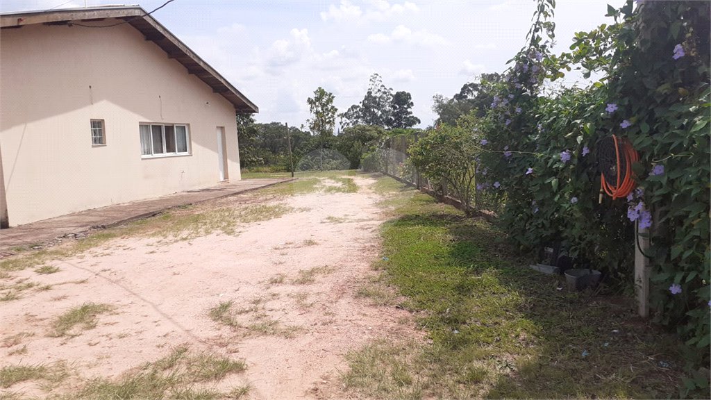 Chácara à venda com 4 quartos, sendo 1 suíte, em Vista Alegre, Vinhedo, SP