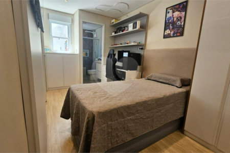 Sobrado à venda com 3 quartos, sendo 2 suítes, em Chácara Belenzinho, São Paulo, SP