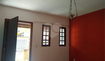 Casa Térrea à venda com 2 quartos no Centro, Bom Jesus dos Perdões, SP
