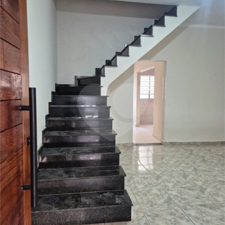 Casa à venda com 2 quartos, sendo 1 suíte,  em Vila Maricy, Guarulhos, SP