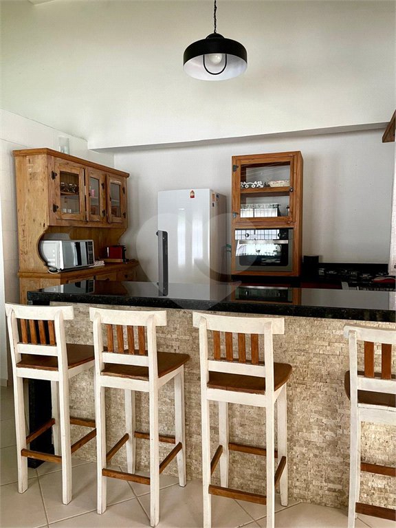 Casa à venda com 3 quartos, sendo 2 suítes,  em Maresias, São Sebastião, SP
