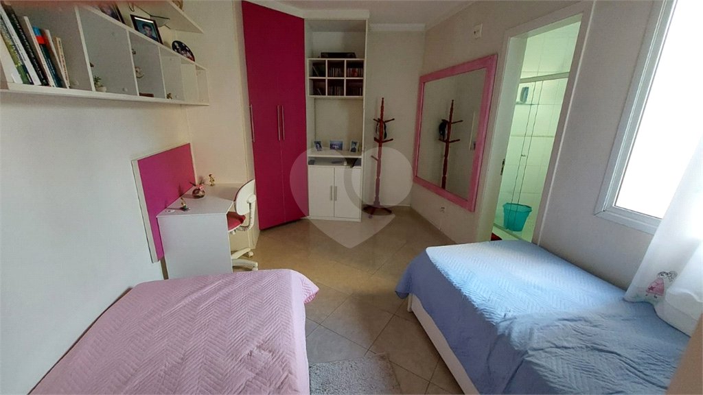 Casa à venda com 3 suítes no condomínio Itapuã XI, São Paulo - SP