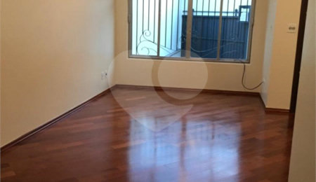 Casa à venda com 3 quartos, sendo 1 suíte,  em Vila Guilherme, São Paulo, SP